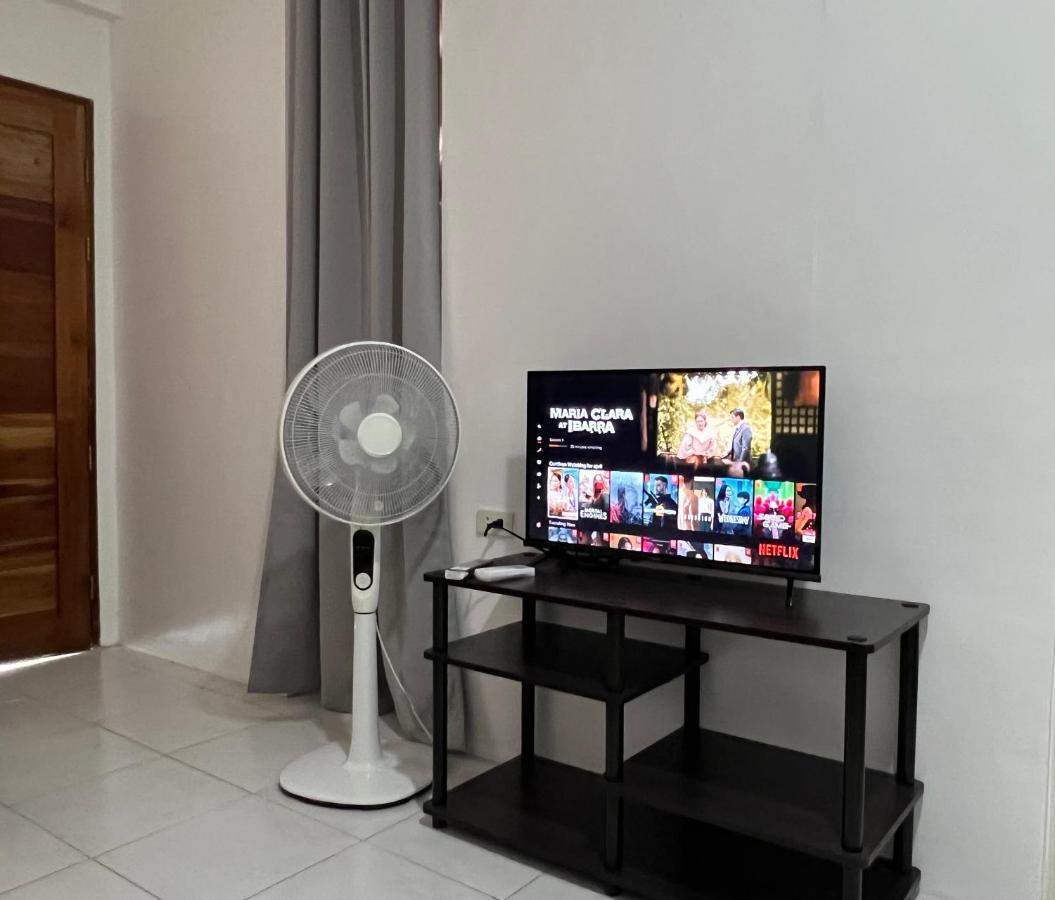 Reinhardshausen And Residences- Lovely Air-conditioned Units Apartment *