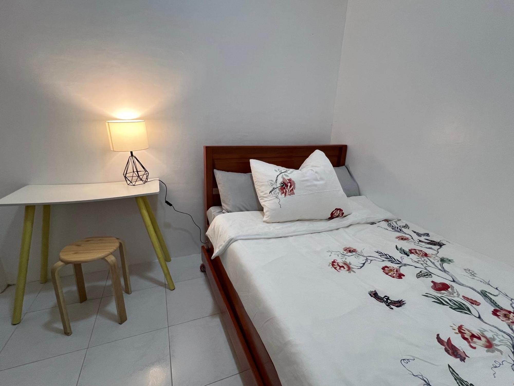 Reinhardshausen And Residences- Lovely Air-conditioned Units Apartment Tuguegarao City