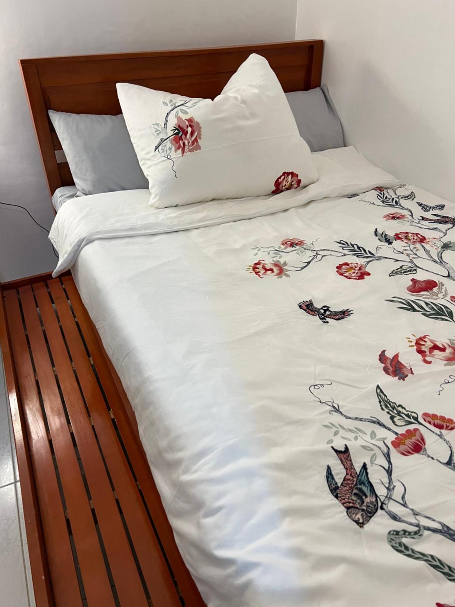 Reinhardshausen And Residences- Lovely Air-conditioned Units * Tuguegarao City