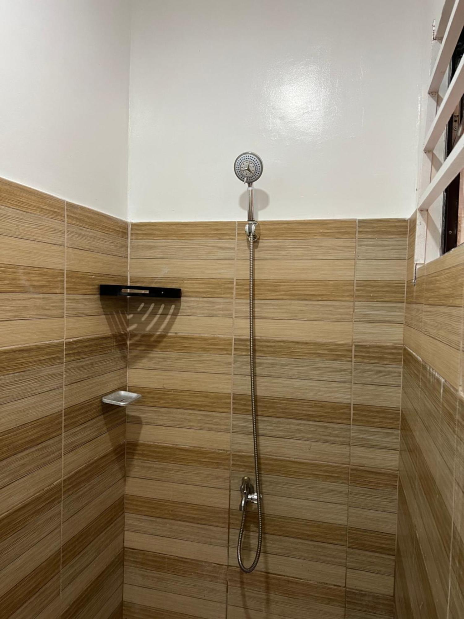 Reinhardshausen And Residences- Lovely Air-conditioned Units Tuguegarao City